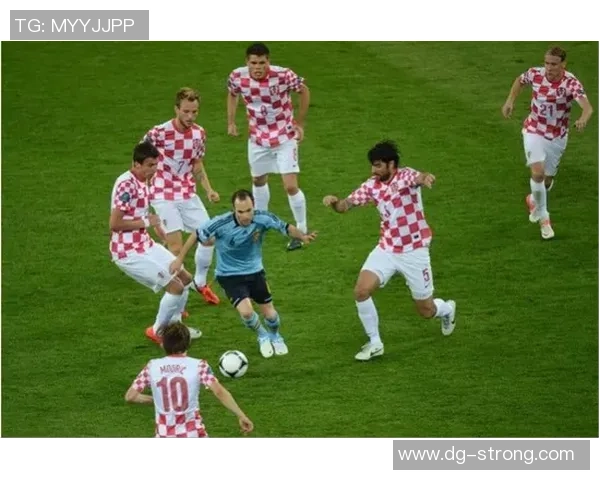 武汉足球队包夹战术解析及其对比赛的深远影响